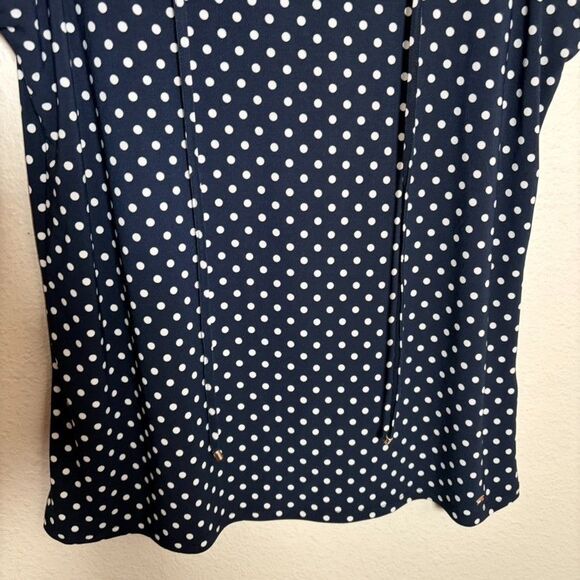 Tommy Hilfiger Blouse Women's Small Polka Dot V-Neck Ruffle Cap Sleeve Creer - Picture 3 of 8